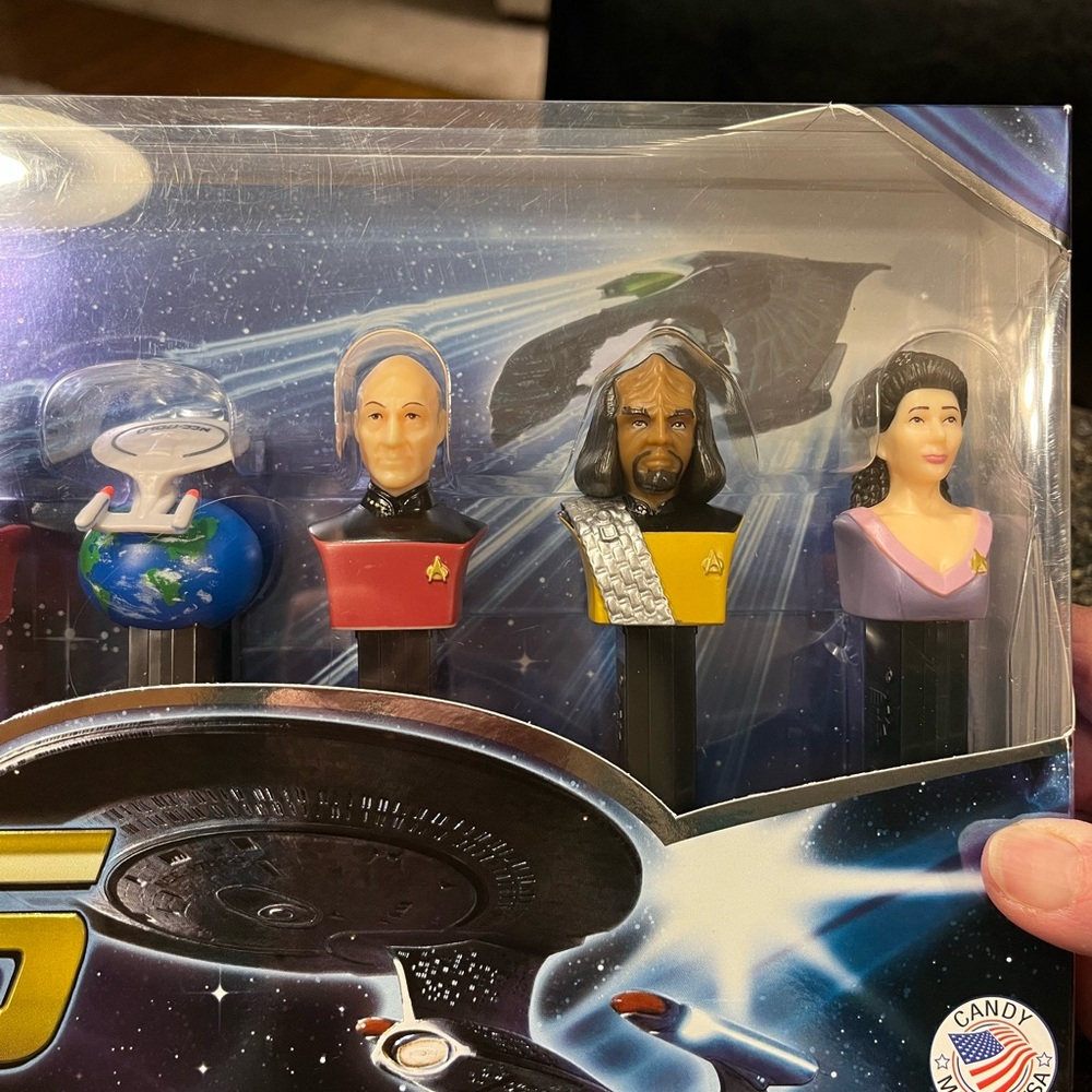 New in Original Box Pez, Star Trek The Next Generation Collectible Set No. 48925 - Picture 3 of 10